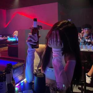 周冬雨被c到高潮下不了床
